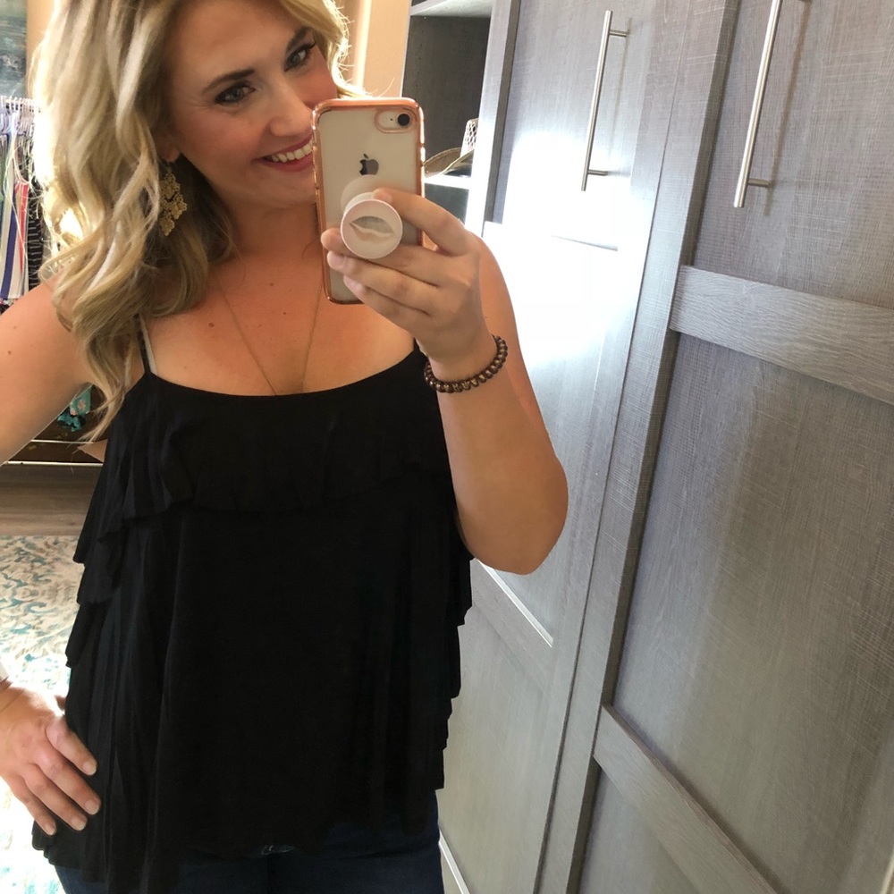 ❗️Last 2! S, L Black ruffle tank - Picture 2 of 4